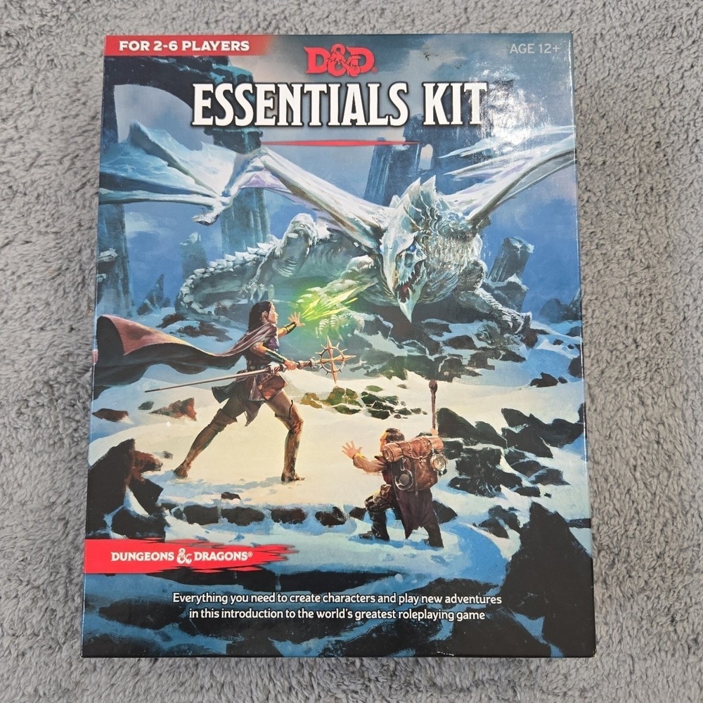 Wizards of the Coast Dungeons & Dragons Essentials Kit READ